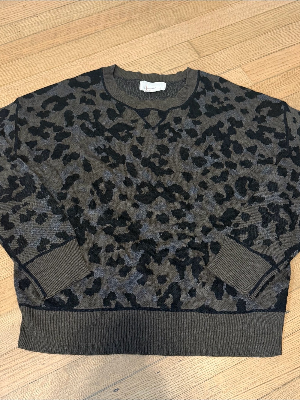 Ethan by Anthropologie Charcoal Green and Black Leopard-Print Crewneck Sweater - Picture 3 of 5